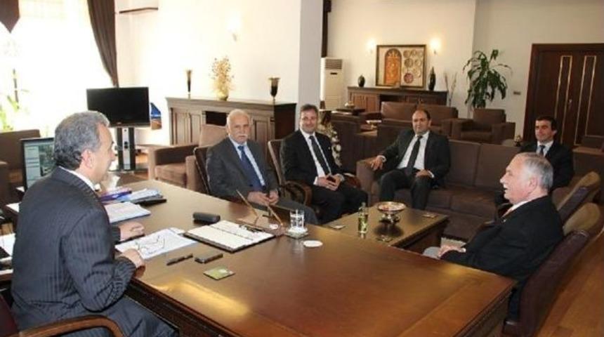 Yeni Enc&uuml;men &Uuml;yeleri Vali B&uuml;y&uuml;k&rsquo;&uuml; Ziyaret Etti