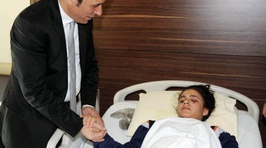 Gen&ccedil;'ten Sporculara &lsquo;ge&ccedil;miş Olsun&rsquo; Ziyareti