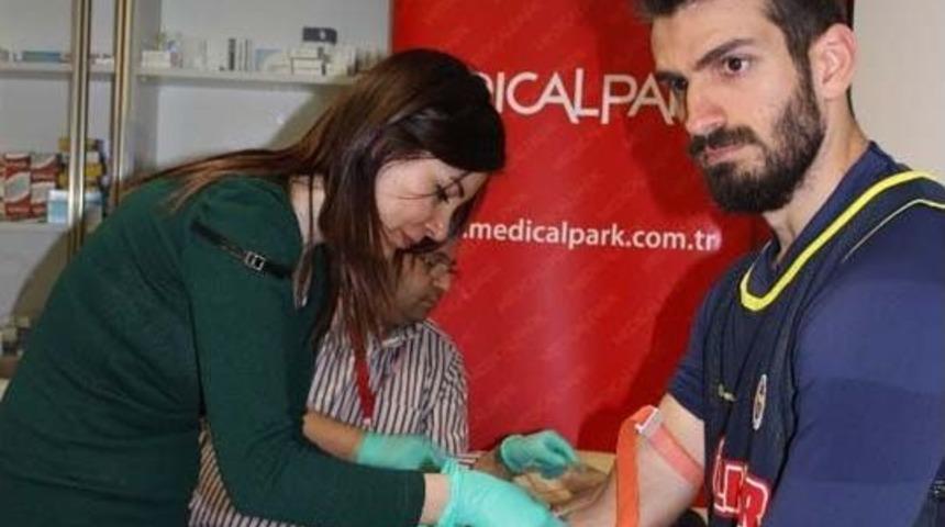 Fenerbah&ccedil;e &Uuml;lkerli Oyuncular Sağlık Kontrol&uuml;nden Ge&ccedil;ti