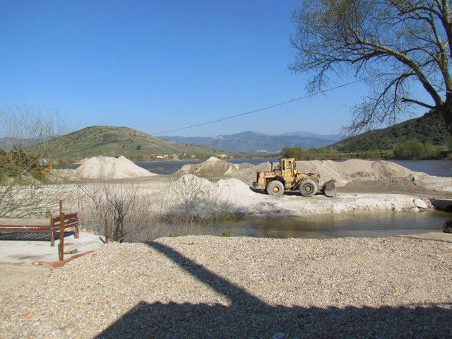 Muğla İl Genel Meclisi: Milas'taki Kum Ocakları Çevreye Zarar Veriyor