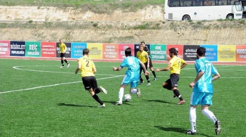 &Uuml;niversiteler 1. Lig Futbol M&uuml;sabakaları Tamamlandı