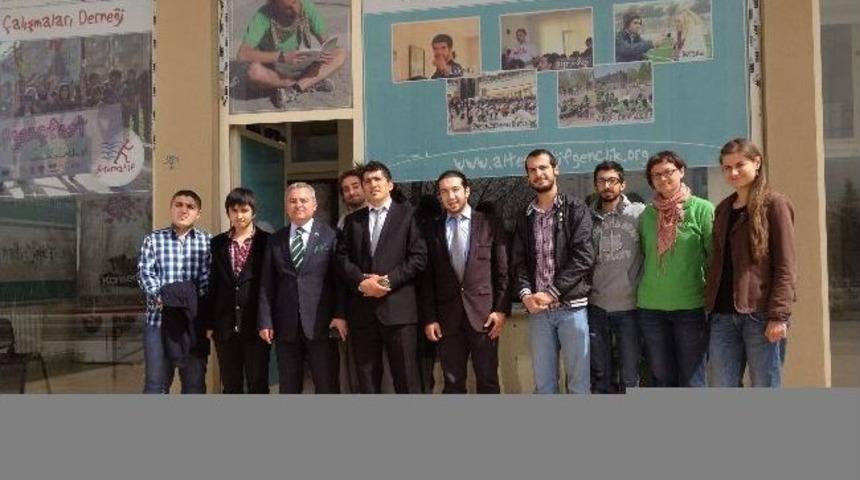 Şahinbey Kaymakamı Turan, Gen&ccedil;lik Derneğini Ziyaret Etti