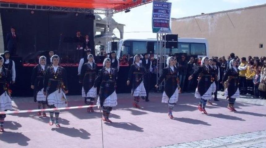 &Ccedil;aldıran&rsquo;da Halay Ve Horon Bir Arada