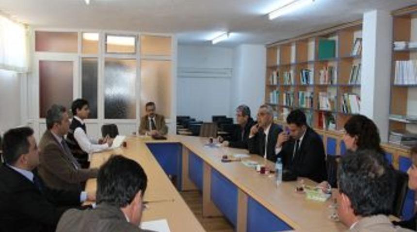 Elma Sekt&ouml;r&uuml;ne Y&ouml;n Vermek I&ccedil;in Elma Dergisi &Ccedil;ıkartılacak