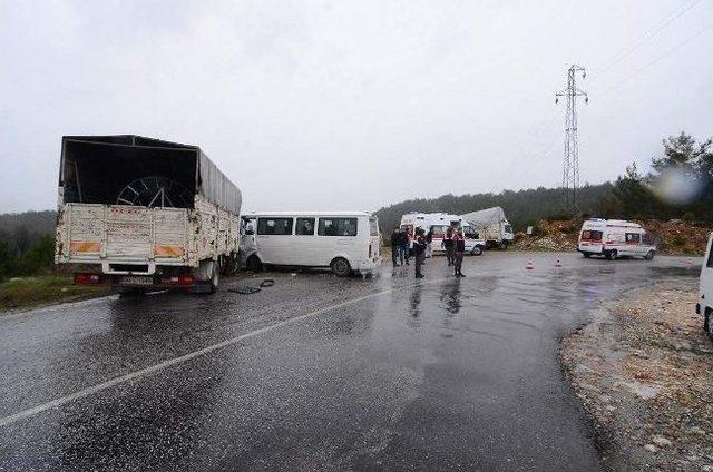 Bozdoğan’dan Yatağan Yolunda Trafik Kazası