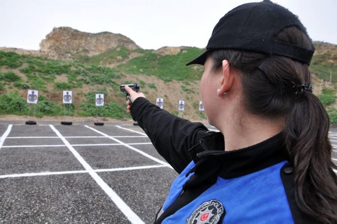 Emniyetin Poligonunda &Ouml;nce A&ccedil;ılış, Sonra Atış Yapıldı