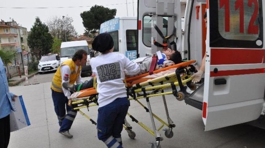 Trakt&ouml;rle Motosiklet &Ccedil;arpıştı: 1 Yaralı