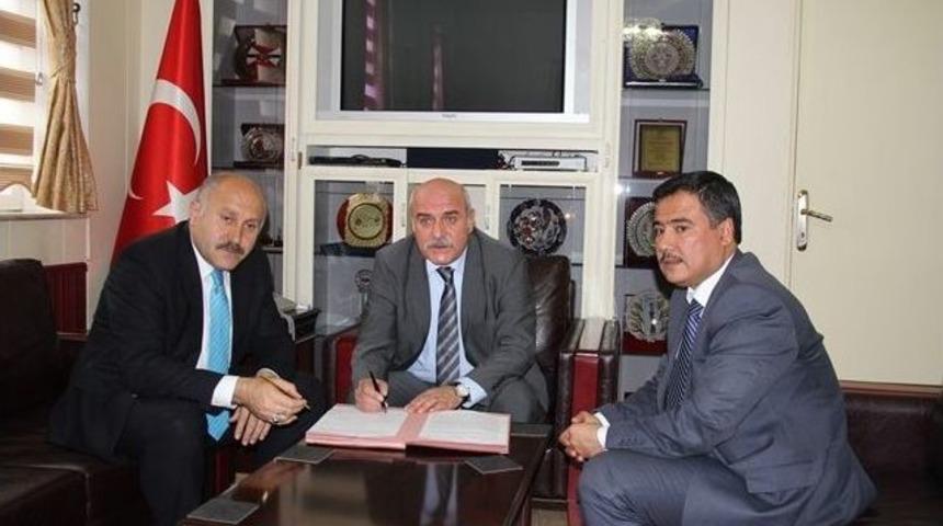 16 Derslikli İmam Hatip Okulu İ&ccedil;in Arsa Tahsisi Yapıldı