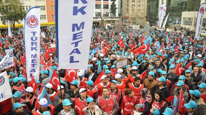 T&uuml;rk Metal Sendikası Gebze Mitingine Binlerce Iş&ccedil;i Katıldı