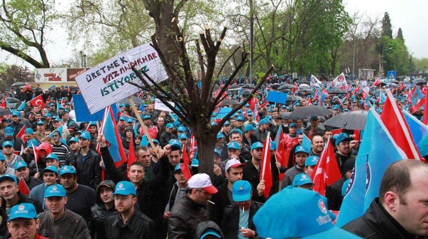 T&uuml;rk Metal Iş&ccedil;ilerinden MESS&rsquo;e Protesto Y&uuml;r&uuml;y&uuml;ş&uuml;