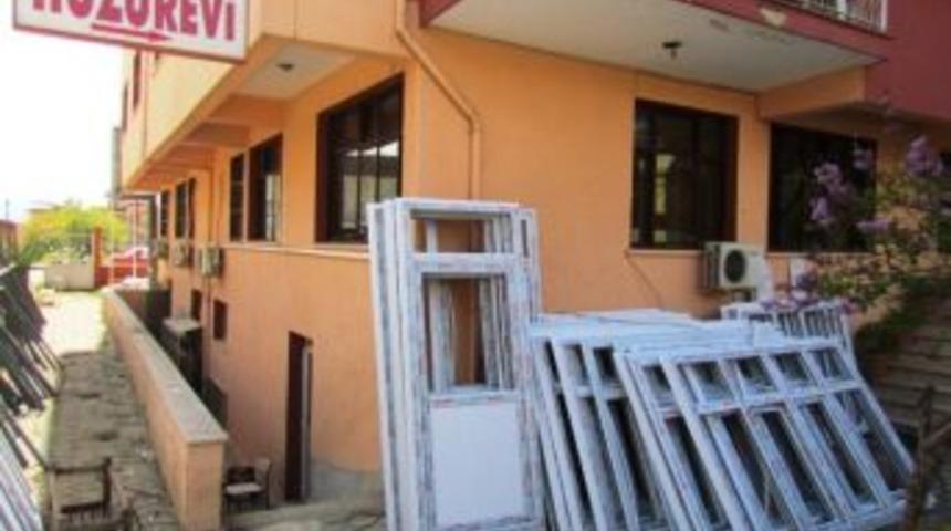 &Ouml;demiş Huzurevi Pvc Doğramalarına Kavuşuyor