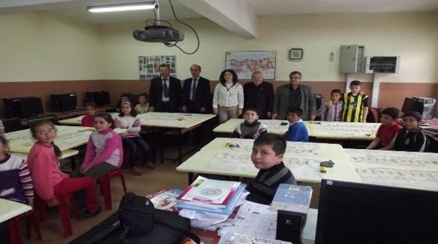 Kula&rsquo;da Model U&ccedil;ak Kursu Veriliyor