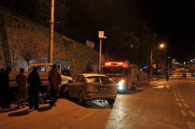 Gümüşhane'de Trafik Kazası: 1 Ölü, 1 Yaralı