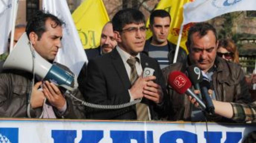 KESK: &ldquo;M&uuml;cadelemizden vazge&ccedil;meyeceğiz&rdquo;