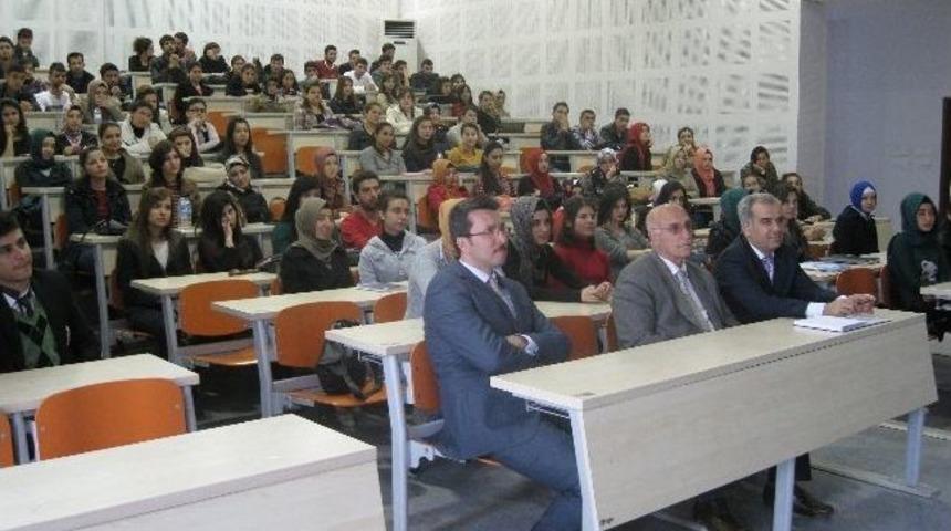 &Uuml;niversite&rsquo; De Kariyer G&uuml;nleri Sona Erdi