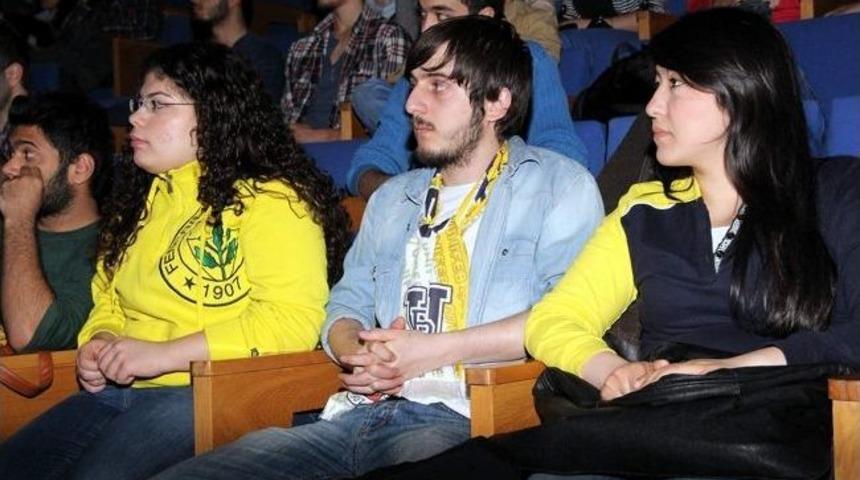 C&uuml;&rsquo;de Fenerbah&ccedil;e Destanı Adlı Tiyatro Sahnelendi