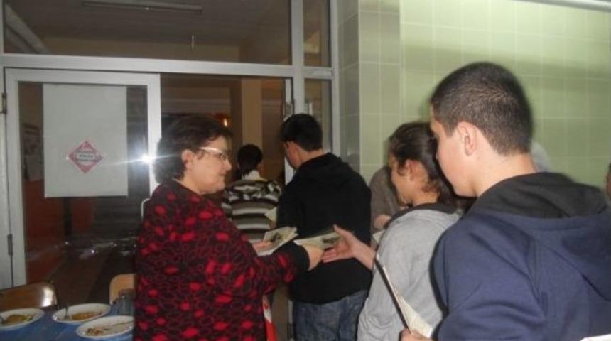 Seydiler Ybo&rsquo;ya Anne Eli Değdi