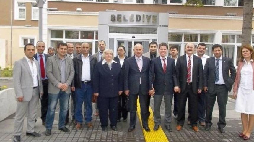 Başkan Binayı &Uuml;niversiteye Devretmeye Hazır