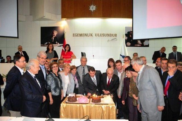 Konak Belediyesi’nin 2012 Yılı Faaliyet Raporu, Oy Çokluğu İle Kabul Edildi