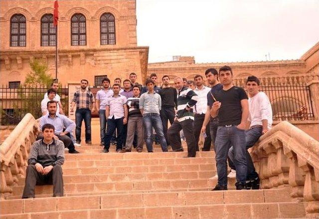 Siirtli Öğrenciler Mardin’i Gezdi