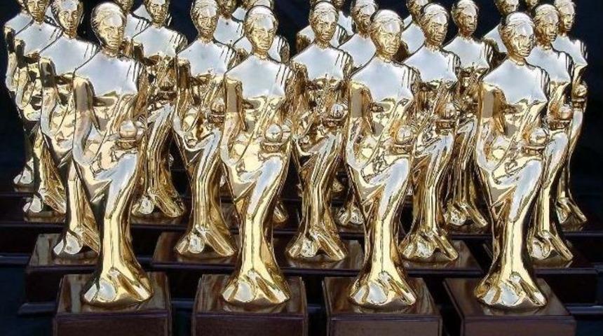 Altın Portakal&rsquo;ın 50. Yıl Afişine &Ouml;zel Tasarım