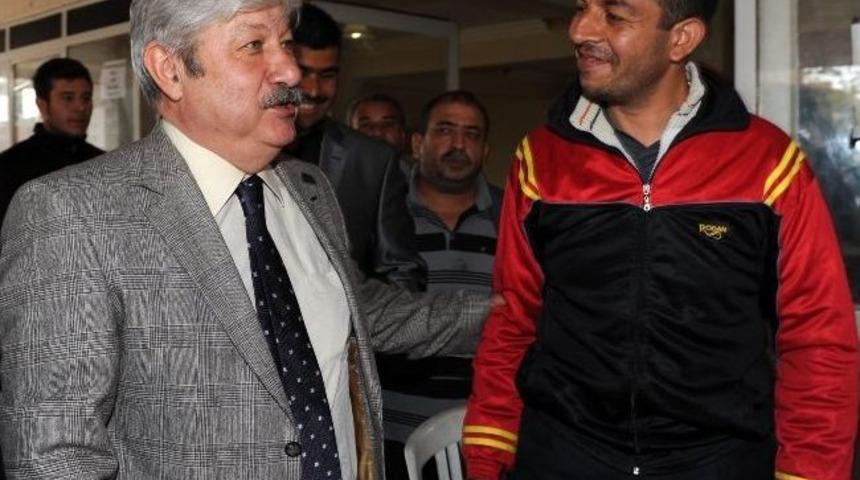 Başkan Akaydın, Zeytink&ouml;y&rsquo;de Vatandaşlarla Bir Araya Geldi