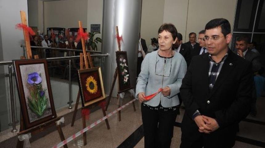 Kepez&rsquo;de &ldquo;ellerimde G&uuml;ller A&ccedil;tı&rdquo; Sergisi A&ccedil;ıldı