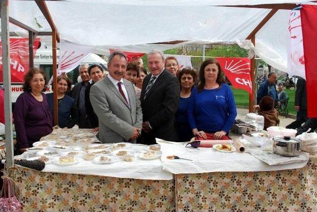 Chp Salihli Kadın Kolları Kermes Düzenledi