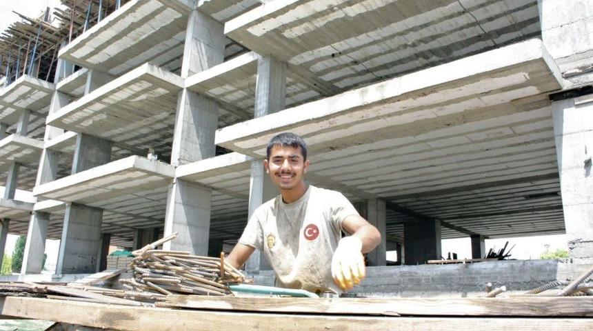 Kars&rsquo;ta Isınan Hava Inşaat Sezonunu Harekete Ge&ccedil;irdi