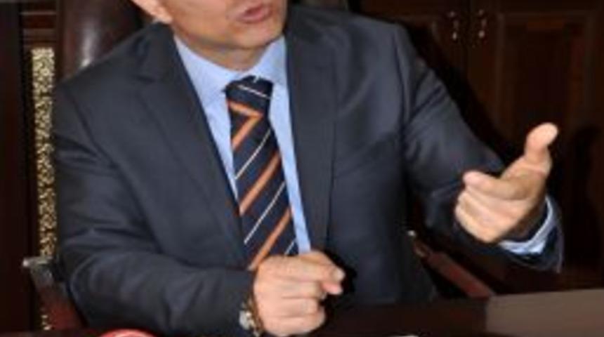 Vali G&uuml;ner: Eğitim Ve Hizmette Umutlar Yeşeriyor