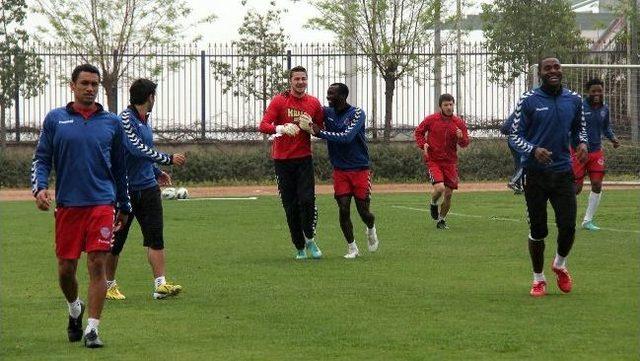 Mersin İdmanyurdu Galatasaray Maçı Hazırlıklarını Sürdürdü