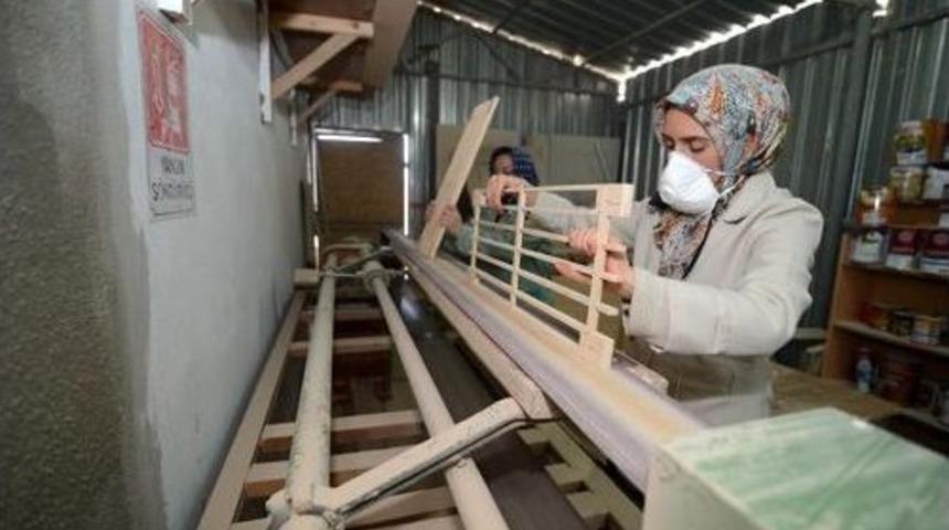 Kosgeb Ve Dtso Desteğini Arkasına Aldı Mobilya At&ouml;lyesi Kurdu