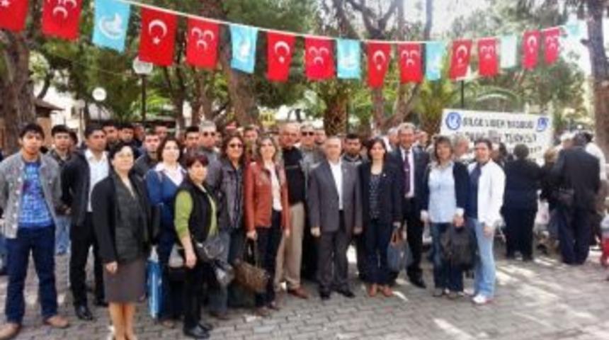 Alpaslan T&uuml;rkeş S&ouml;ke'de Anıldı