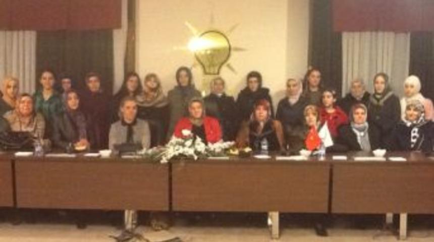 Ak Parti Kadın Kollarında &ldquo;&ouml;ğrenci Buluşmaları&rdquo; Toplantısı