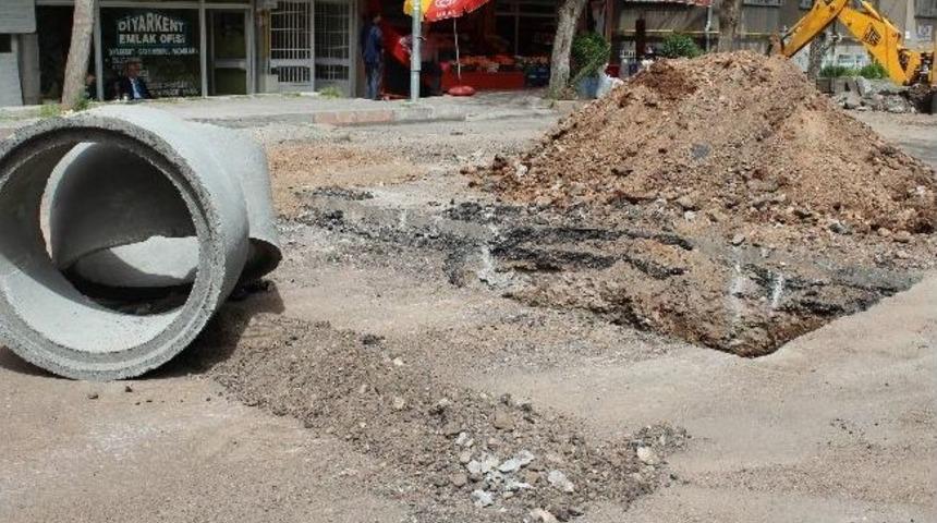 Diski Kanalizasyon Dairesi Şebeke Bakım &Ccedil;alışmalarına Başladı