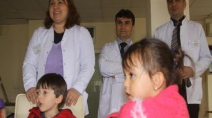 Minik &Ouml;ğrenciler Hastaneyi Gezdi
