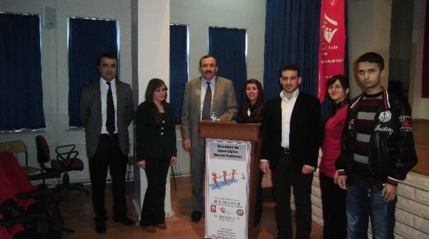 G&ouml;n&uuml;l El&ccedil;ileri Devrekani&rsquo;de