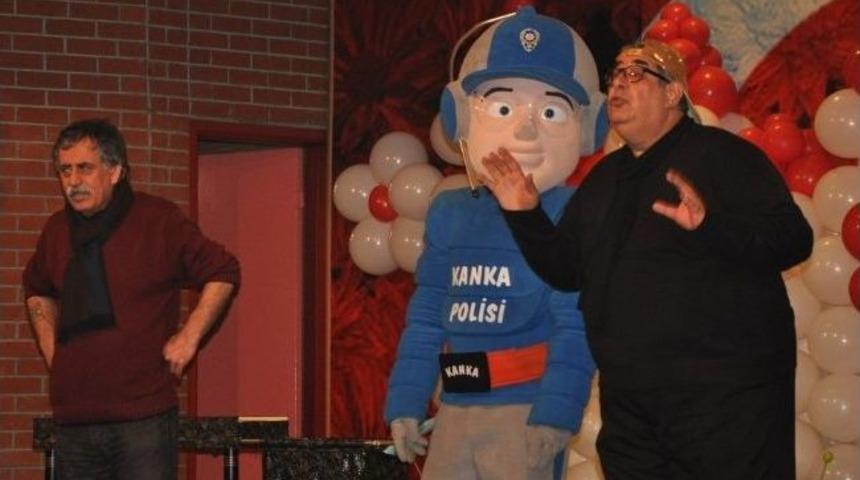 Silopi&rsquo;de "kahraman Kanka Zalim Krala Karşı" Oyunu Sahnelendi