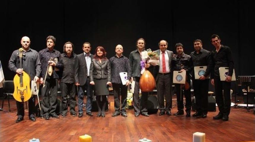 Sa&uuml;&rsquo;de İstanbul Sazendeleri Konseri