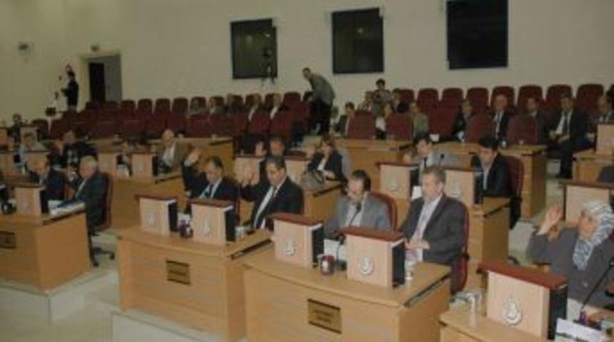 Uşak Belediye Meclisi Karıştı