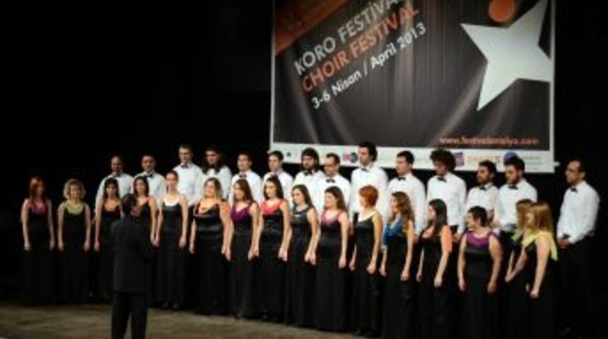 Koro Festivali'nin Ilk Konseri Antalya Konservatuvarı'ndan