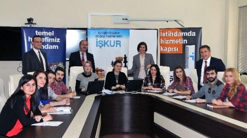 G&uuml;m&uuml;şhane&rsquo;de &Uuml;niversite &Ouml;ğrencileri İş Hayatına Hazırlanıyor