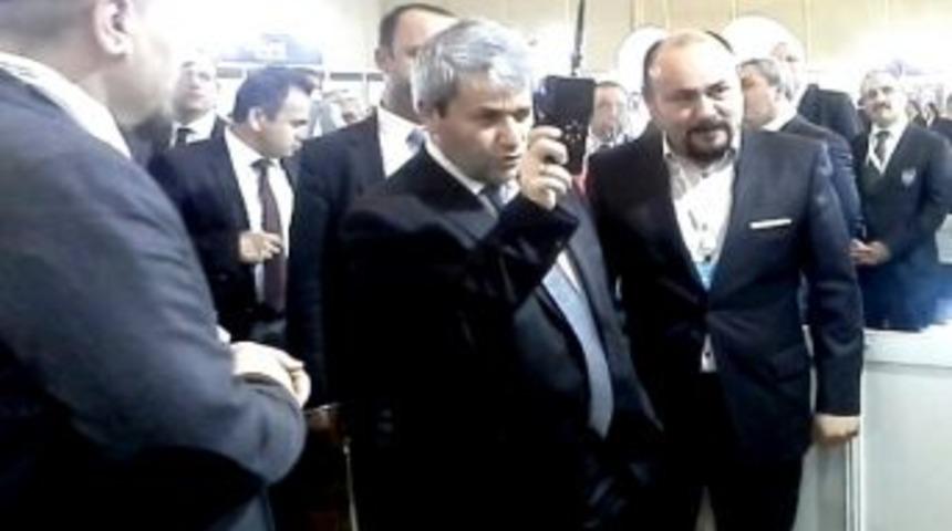 Sakarya Teknokent'in Standını Bakan Erg&uuml;n Ziyaret Etti