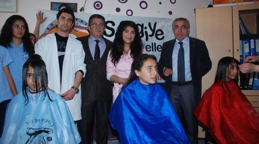 Sevgi &Ccedil;ocuklarına Okullarında Sa&ccedil; Bakım Hizmeti