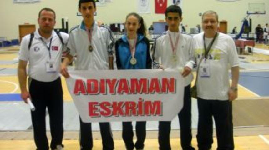 Adıyamanlı Eskrimciler D&uuml;nya Şampiyonasına Gidiyor