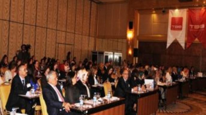 İzmit Belediyesi Kadın-erkek Eşitliği Toplantısında