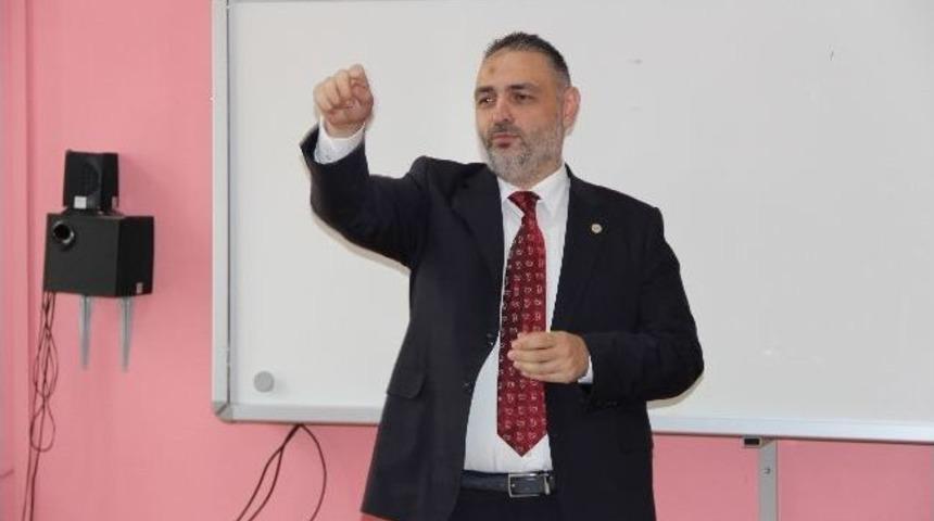 Sakarya Barosu Başkanı Hacıey&uuml;poğlu Liselilerle Buluştu