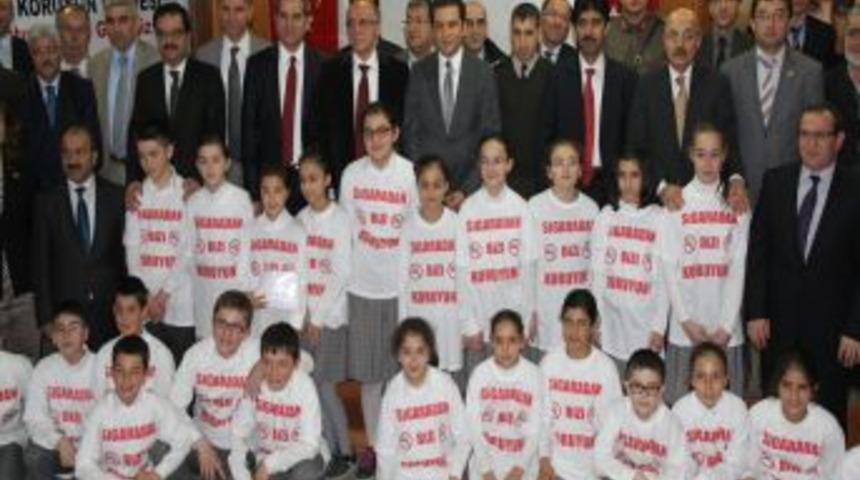 &Ouml;ğrencilerin Mektubu &Ouml;ğretmenlere Sigarayı Bıraktırdı