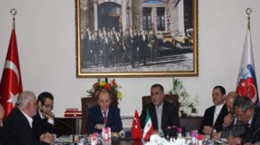 İran İslam Cumhuriyeti Doğu Azerbaycan Valisi Ahmad Alirızabeygi&rsquo;den Vali &Ouml;zt&uuml;rk&rsquo;e Ziyaret