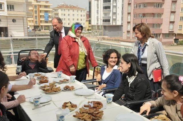 Güven Ve Tekcan’dan Burma’ya “yaşam Park” Teşekkürü